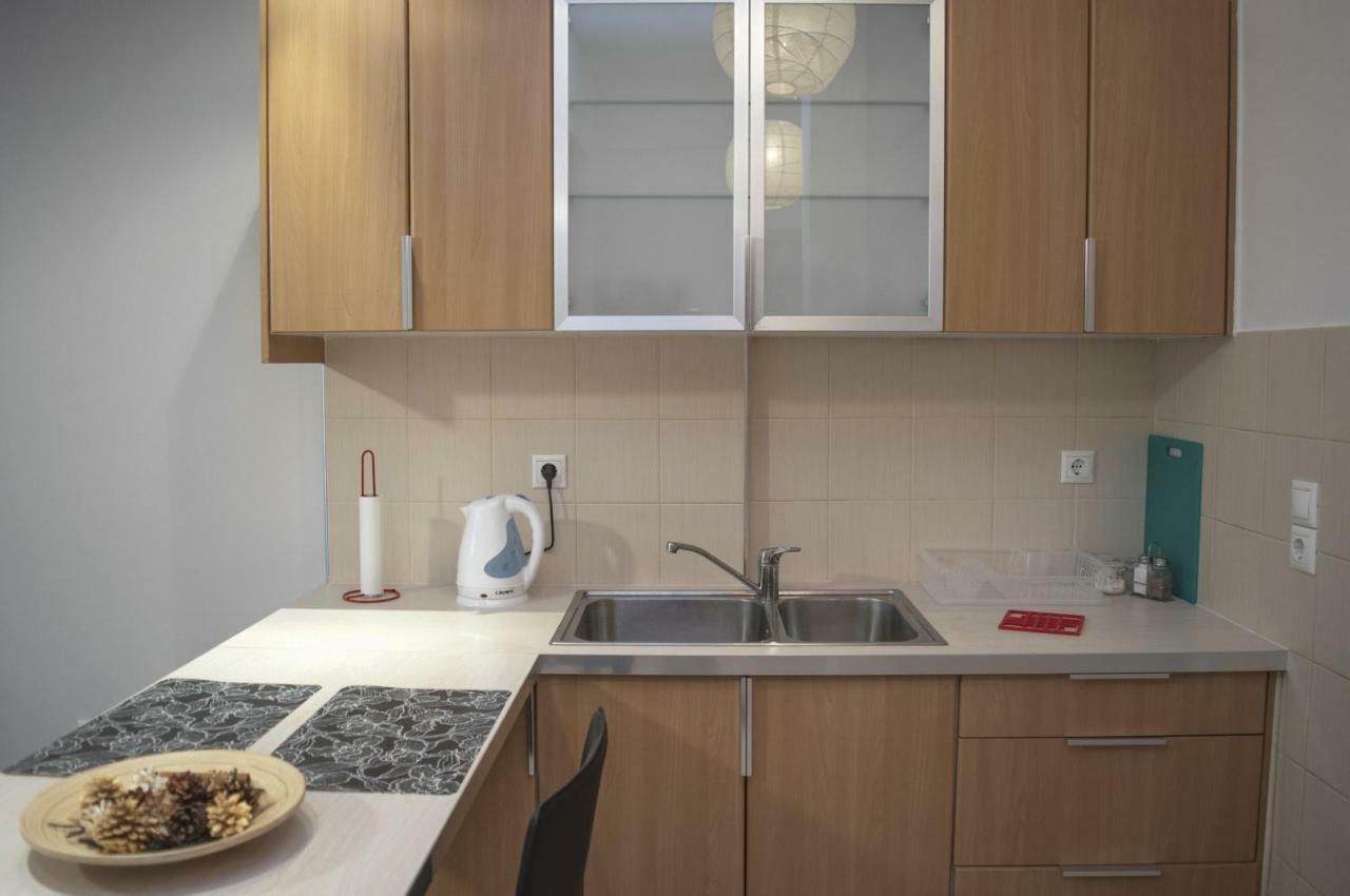 Modern Apartment, Excellent And Vibrant Location!! Atena Exterior foto